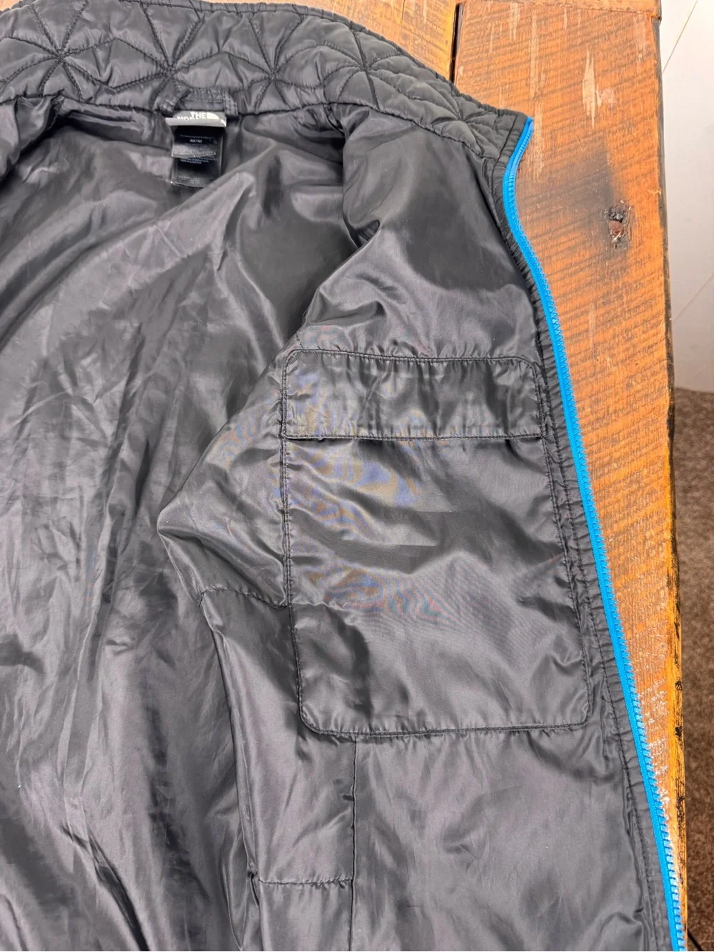 The North Face Women’s Medium Black Quilted Insulated Vest Blue Zip